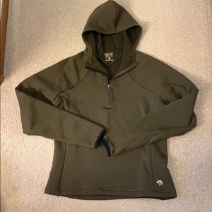 Qtr Zip Pullover Size M